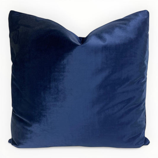 Decortex Glamour velvet throw pillow cover in navy on neutral sofa
