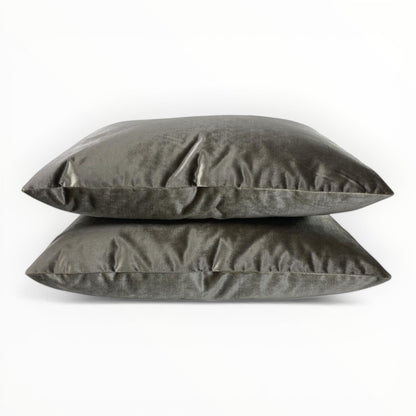 velvet fabric detail showing short pile and light reflection in latte tone